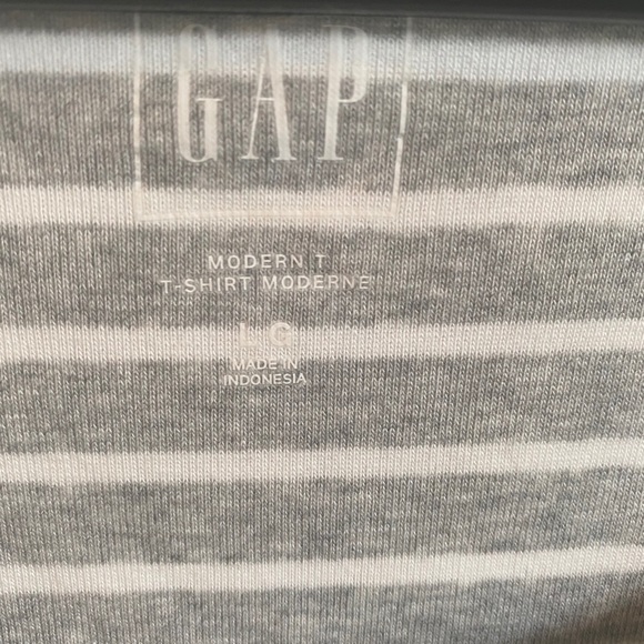 Grey and white striped long sleeve tee - Picture 3 of 4